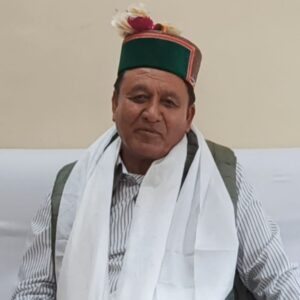 मंत्री नेगी बोले- बागवान कहीं भी बेच सकते हैं सेब:किन्नौर में अफवाहों का किया खंडन, आढ़तियों को लाइसेंस दिखाना जरूरी