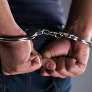 हमीरपुर में 16 साल बाद धोखाधड़ी का आरोपी गिरफ्तार:धर्मशाला विजिलेंस की कार्रवाई, सुंदरनगर कोर्ट ने घोषित किया था भगोड़ा