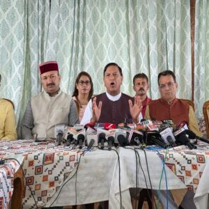 हिमाचल सरकार पर बरसे BJP अध्यक्ष बिंदल:बोले- 8 दिन बाद भी सड़कें नहीं खुली, 28 लोग लापता, कैंपों में पीने को पानी नहीं