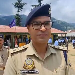 शिमला में स्कूली छात्राओं से छेड़छाड़:नकाबपोश छुरी दिखाकर डराते थे, चॉकलेट-टॉफी देकर बहलाने के आरोप, 7 आरोपी हिरासत में लिए