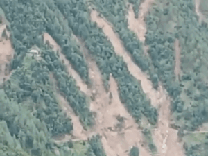 हिमाचल में 2 दिन बाद भारी बारिश का अलर्ट:अब तक 11 की मौत, 34 लापता, 168 घर जमींदोज, कई परिवार बेघर, विक्रमादित्य ​​​​​​​थुनाग जाएंगे