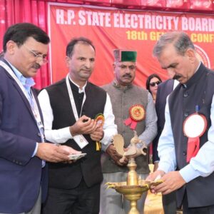 सीएम सुक्खू बिजली बोर्ड सम्मेलन में शामिल हुए:बोले- कर्मचारियों को प्रमोशन दी जाएगी, OPS पर आश्वासन दिया