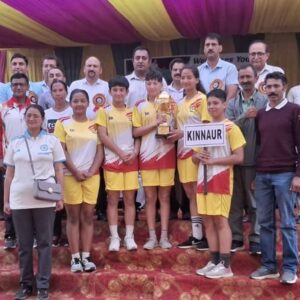 ऊना में बॉक्सिंग चैम्पियनशिप में किन्नौर ने जीती ट्रॉफी:अंडर-19 गर्ल्स टीम ने जीते 6 स्वर्ण, 1 रजत पदक भी किया अपने नाम