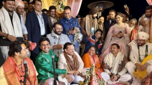 बागेश्वर बाबा ने कराया सांसद रमेश अवस्थी के पुत्र का विवाह, आशीर्वाद समारोह में पहुंचे कई बड़े नेता​on December 24, 2025 at 3:16 pm