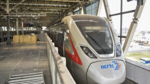 नमो भारत ट्रेन में युवक-युवती ने पार की अश्लीलता की हदें, सोशल मीडिया पर वायरल हुआ वीडियो, अब पुलिस ने ले लिया बड़ा एक्शन​on December 24, 2025 at 1:10 pm