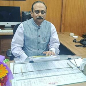 हिमाचल सरकार ने 5 HAS ट्रांसफर किए:अनिल शर्मा को सेक्रेटरी विद्युत नियामक आयोग लगाया, जगदीश सिंह कार्मिक विभाग में रिपोर्ट करेंगे