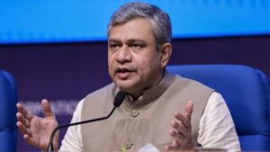 अब से थोड़ी देर में केंद्रीय रेल मंत्री अश्विनी वैष्णव करेंगे प्रेस कॉन्फ्रेंस, बजट में रेलवे से जुड़ी देंगे बड़ी जानकारियां​on February 1, 2026 at 11:15 am