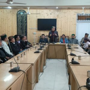 रामपुर में संघ ने की लंबित पेंशन की मांग:इलाज बिलों के शीघ्र भुगतान पर जोर; बोले- आर्थिक कठिनाइयां झेलनी पड़ रही