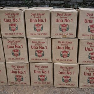 मंडी पुलिस ने नशा तस्कर को पकड़ा:अवैध शराब बरामद, आबकारी अधिनियम के तहत केस दर्ज, करसोग में कार्रवाई