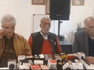 हिमाचल में चेस्टर-हिल प्रोजेक्ट विवाद:माकपा ने मुख्य सचिव पर आरोप लगाए, पद से हटाने की मांग, CS बोले-आरोप झूठे, लीगल लड़ाई लड़ेंगे