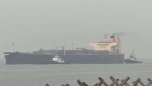 मध्य-पूर्व में जारी जंग के बीच खुशखबरी! LPG लेकर भारत के पोर्ट पर पहुंचा जहाज​on March 22, 2026 at 3:59 am