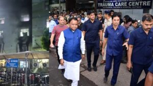 कटक के SCB मेडिकल कॉलेज में लगी भीषण आग, 10 लोगों की मौत; मौके पर पहुंचे CM मोहन माझी​on March 16, 2026 at 1:43 am