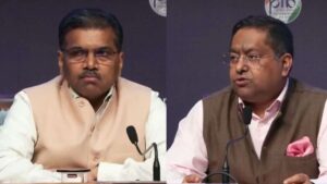 ‘शिवालिक’ शाम पांच बजे भारत पहुंचेगा, ईरान से सुरक्षित निकाले गए सैकड़ों भारतीय,  शिपिंग और विदेश मंत्रालय का बड़ा अपडेट​on March 16, 2026 at 10:46 am