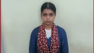 गांजा और बीड़ी लेकर प्रेमी से मिलने जेल पहुंची प्रेमिका, शक होने पर महिला सुरक्षाकर्मियों ने ली तलाशी तो उड़े होश​on March 31, 2026 at 9:03 am