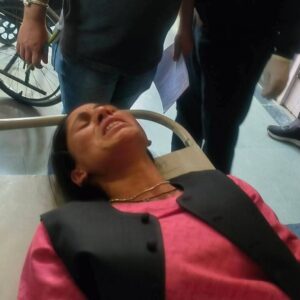 शिमला में बोलेरो पलटने से 5 श्रद्धालु घायल:मंदिर में दर्शन कर लौट रहे थे 18 यात्री, गाड़ी अनियंत्रित होने से हुआ हादसा