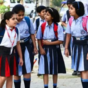 हिमाचल में आज से ‘हिम बस कार्ड’ अनिवार्य:स्कूली छात्रों को 31 मई तक छूट, 1 पैसे प्रति यूनिट बिजली सस्ती, शराब होगी महंगी