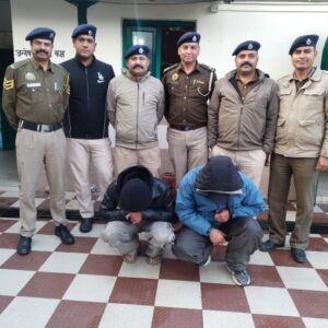 धर्मशाला में 262 ग्राम चरस सहित दो युवक गिरफ्तार:पुलिस ने नाकाबंदी के दौरान दबोचा; आरोपी चंबा और पालमपुर के रहने वाले