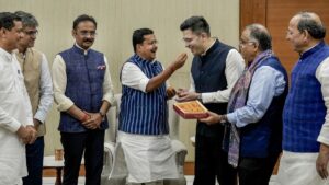 AAP के 7 सांसदों के BJP में शामिल होने से कैसे बदलेगा खेल? जानें, राज्यसभा का नंबर गेम​on April 24, 2026 at 1:15 pm