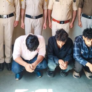 हिमाचल में पंजाब-हरियाणा के 3 तस्कर गिरफ्तार:9 ग्राम चिट्टा के साथ ठियोग में पकड़े, आज कोर्ट में पेश कर रिमांड मांगेगी पुलिस