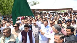 सीएम धामी ने ऋषिकेश से चार धाम जाने वाली बसों को हरी झंडी दिखाकर किया रवाना, निशुल्क स्वास्थ्य शिविर का भी किया निरीक्षण​on April 19, 2026 at 8:44 am