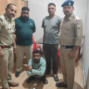 कांगड़ा नशा तस्कर गिरफ्तार:हेरोइन बरामद, पुलिस को देखकर भागने का प्रयास किया, पीछा कर पकड़ा