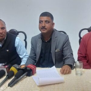 मंडी में विश्वकर्मा सभा ने भाजपा विधायक पर लगाए आरोप:जनता की समस्याओं को अनदेखी का आरोप, चुनाव में विरोध की चेतावनी