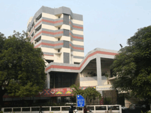 हिमाचल में आम जनता को ₹4000 में मिलेगा कमरा:नेताओ-अफसरों को ₹1200 में, GAD ने 233% बढ़ोतरी की; बुकिंग करने वालों को ही अनुमति