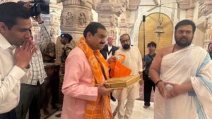 गौतम अडाणी ने अयोध्या के श्रीराम मंदिर में किए दर्शन, गुरुकुल में की AI बेस्ड लैब स्थापित करने की घोषणा​on April 2, 2026 at 12:49 pm