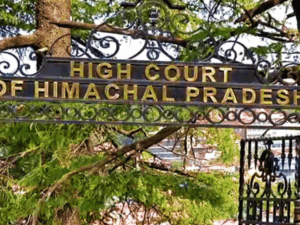 हिमाचल सरकार पर हाईकोर्ट ने लगाया ₹10 लाख जुर्माना:अदालतों के ढांचे में लापरवाही को लेकर लगाई फटकार, अधिकारियों को सख्त कार्रवाई की चेतावनी