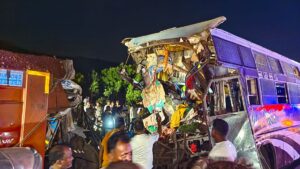 Odisha Accident: बस और ट्रक में आमने-सामने की जोरदार टक्कर, 4 लोगों की मौत; 12 से ज्यादा घायल​on April 29, 2026 at 4:17 am