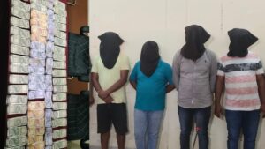 IPL सट्टेबाजी रैकेट का हुआ भंडाफोड़ तो निकले इतने पैसे कि देखकर हैरान हो जाएंगे, देखें Video​on April 29, 2026 at 12:12 pm