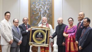 SRCC के 100 वर्ष पूरे होने पर कॉलेज डेलिगेशन ने की पीएम मोदी से मुलाकात, स्मारक डाक टिकट जारी, रजत शर्मा भी थे मौजूद​on April 25, 2026 at 5:32 pm