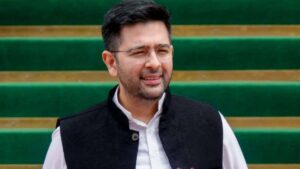 AAP के 7  सांसदों पर लागू होगा दल-बदल कानून? जानें विशेषज्ञों की राय​on April 25, 2026 at 6:04 am