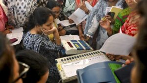 5 प्रदेशों में मतदान वाले दिन मिलेगी छुट्टी, सैलरी से एक रुपया नहीं कटेगा, मजदूरों को भी मिलेगा अधिकार​on April 3, 2026 at 9:24 am