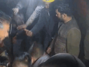 हिमाचल में टेंपो ट्रैवलर दुर्घटनाग्रस्त, 3 पर्यटकों की मौत:16 को रेस्क्यू किया, बंजार अस्पताल में चल रहा उपचार, 4 की हालत नाजुक