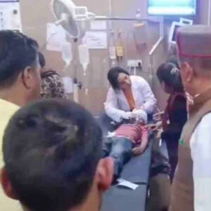 हिमाचल में टाटा सूमो खाई में गिरी, 3 की मौत:कुल्लू की लगघाटी में हादसा, 9 लोग घायल; वोट डालकर घर लौट रहे थे लोग