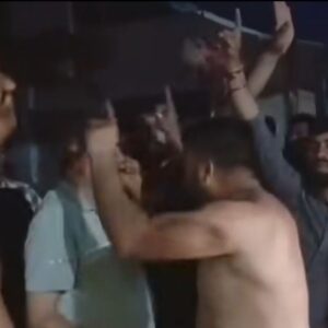 मंडी की पंचायत में जीत पर शर्ट उतारकर डांस:VIDEO वायरल होने पर विवाद, BJP विधायक बोले- कांग्रेस ने संस्कृति को किया शर्मसार
