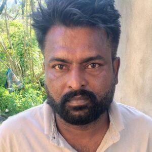 कांगड़ा पुलिस ने एक नशा तस्कर को पकड़ा:घर से 12.18 ग्राम चिट्टा, ट्रामाडोल कैप्सूल और नकदी बरामद