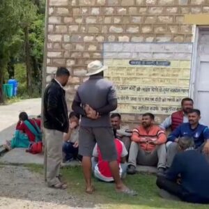 हिमाचल में पानी में डूबने से 2 भाइयों की मौत:एक की 8, दूसरे की 9 साल उम्र, पिता के साथ बकरियां-बैल चराने गए थे