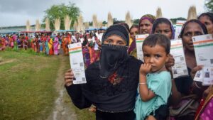 आधार कार्ड के नए लुक को लेकर चल रही अफवाहों की क्या है हकीकत, PIB ने दूर किया भ्रम​on May 3, 2026 at 3:06 pm