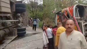 हिमाचल में चलती बस में ड्राइवर को आया हार्ट अटैक, जानिए फिर क्या हुआ? हादसे के दौरान 40 यात्री थे सवार-VIDEO​on May 3, 2026 at 10:25 am