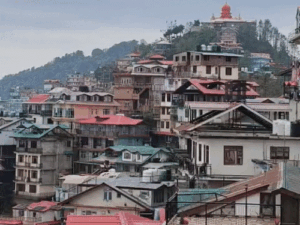 हिमाचल में गर्मी के सीजन में ‘ठंड’ का रिकॉर्ड:सोलन का पारा 4.8°C पहुंचा, मई का सबसे कम मिनिमम टेम्परेचर, आज 10 जिलों में चेतावनी