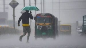 दिल्ली-यूपी समेत उत्तर भारत के लोगों को मिलने वाली है भीषण गर्मी से राहत, आंधी और गरज-चमक से साथ बारिश का अलर्ट​on May 26, 2026 at 2:14 pm