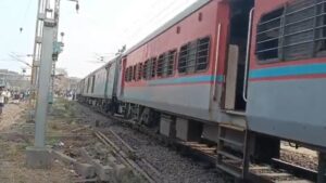 यात्रियों को कंफर्म सीट नहीं मिलीं, कोर्ट ने रेलवे को दिया सख्त निर्देश, टिकट की कीमत का 10 गुना पैसा वापस करें​on May 28, 2026 at 4:30 pm