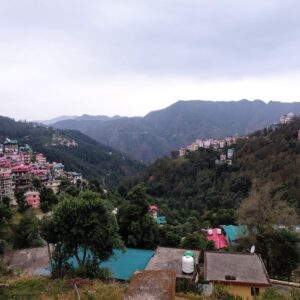 हिमाचल प्रदेश में 6 जून तक बारिश का अलर्ट:कई जिलों में बरसेंगे बादल, ओलावृष्टि की भी संभावना; तेज हवाएं चलेंगी