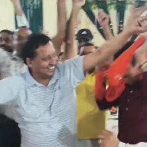 ऊना में समर्थक की जीत पर नाचे पूर्व मंत्री, VIDEO:धनेत वार्ड में चंचला देवी की जीत, 398 वोटों से बढ़त; बीना देवी हारी