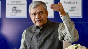 रेलवे भर्ती में सरकार कैसे लाएगी तेजी? रेल मंत्री अश्विनी वैष्णव ने बताया प्लान, पिछले 1 साल में 43 हजार से ज्यादा लोगों को दी है नौकरी​on June 12, 2026 at 5:39 pm