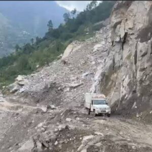 किन्नौर के निगुलसरी में भूस्खलन, नया रूट प्लान लागू:NH-5 पर निगुलसरी-नथपा के बीच ट्रैफिक के लिए नई समय-सारणी जारी; जानें कब बंद और कब खुला रहेगा हाईवे