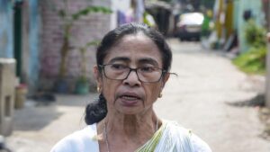 ममता बनर्जी के खिलाफ नई FIR, अमित शाह पर लगाया था गंभीर आरोप; बांग्लादेश तक मचा हंगामा​on June 4, 2026 at 9:07 am