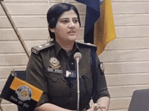 हिमाचल में 8 IPS और 2 HPPS ट्रांसफर:अभिषेक दुल्लर को IG लॉ एंड ऑर्डर, इल्मा अफरोज को SP नूरपूर, धवल को SP देहरा लगाया